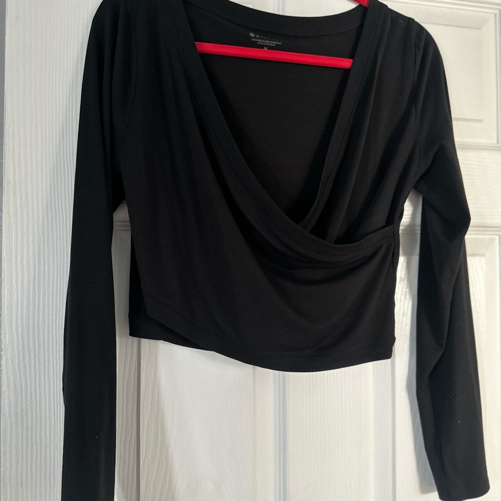 Athleta Black Long Sleeve Women's Crop Wrap Top Medium - Picture 2 of 4